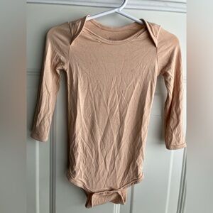 Kyte baby bamboo long sleeve bodysuit peachy 18-24 months